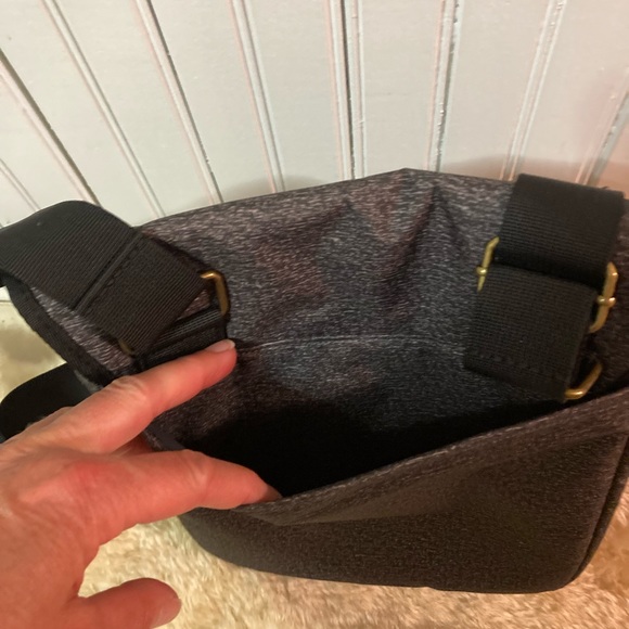 Eddie Bauer purse - Picture 6 of 12